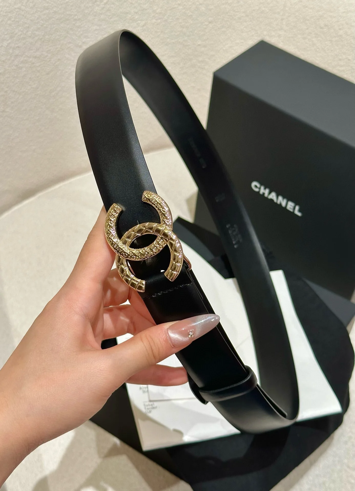 Chanel Pure steel hardware buckle cowhide belt