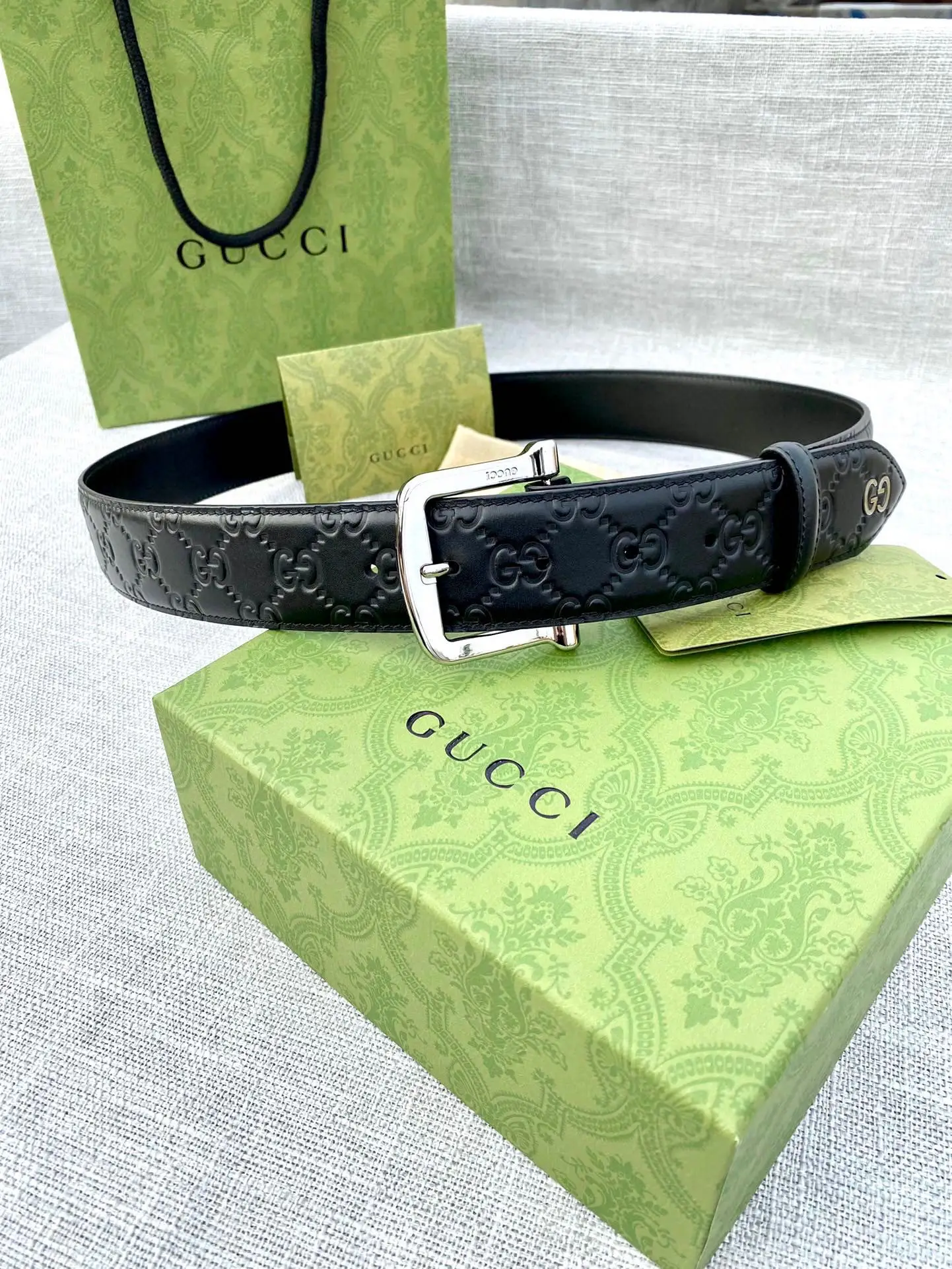 Gucci Printed pattern cowhide belt Gucci Printed pattern cowhide belt