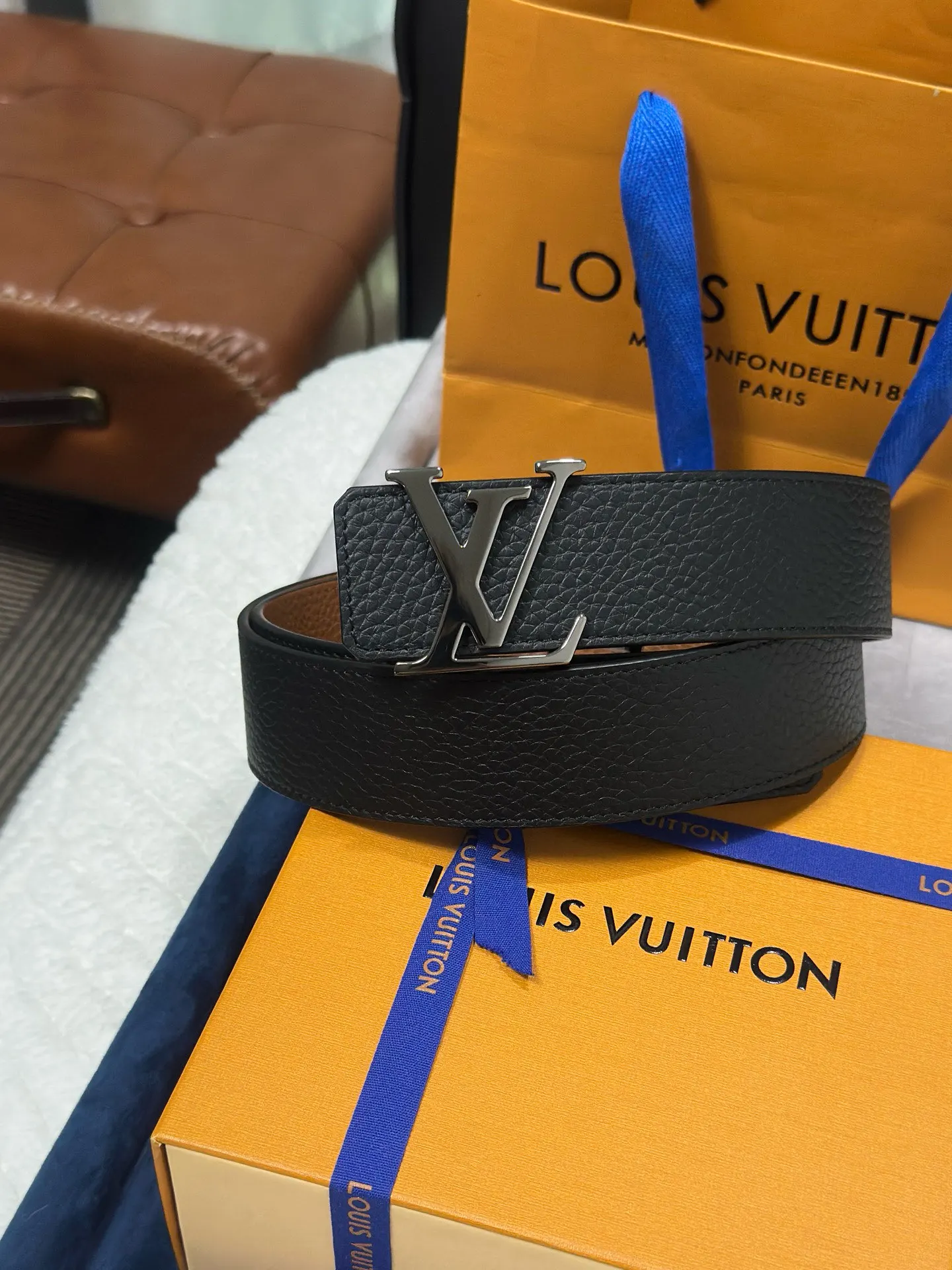 Louis Vuitton Metal Buckle Belt Louis Vuitton Metal Buckle Belt