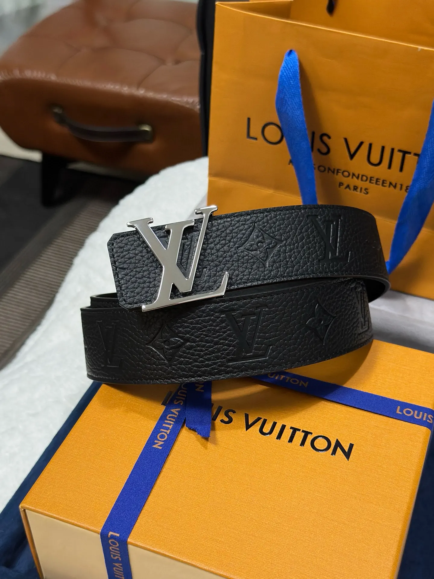 Louis Vuitton Metal Buckle Belt Louis Vuitton Metal Buckle Belt