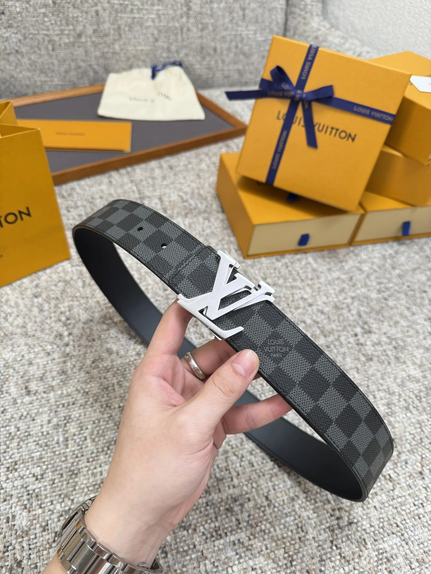 Louis Vuitton Hardware Steel Buckle Belt