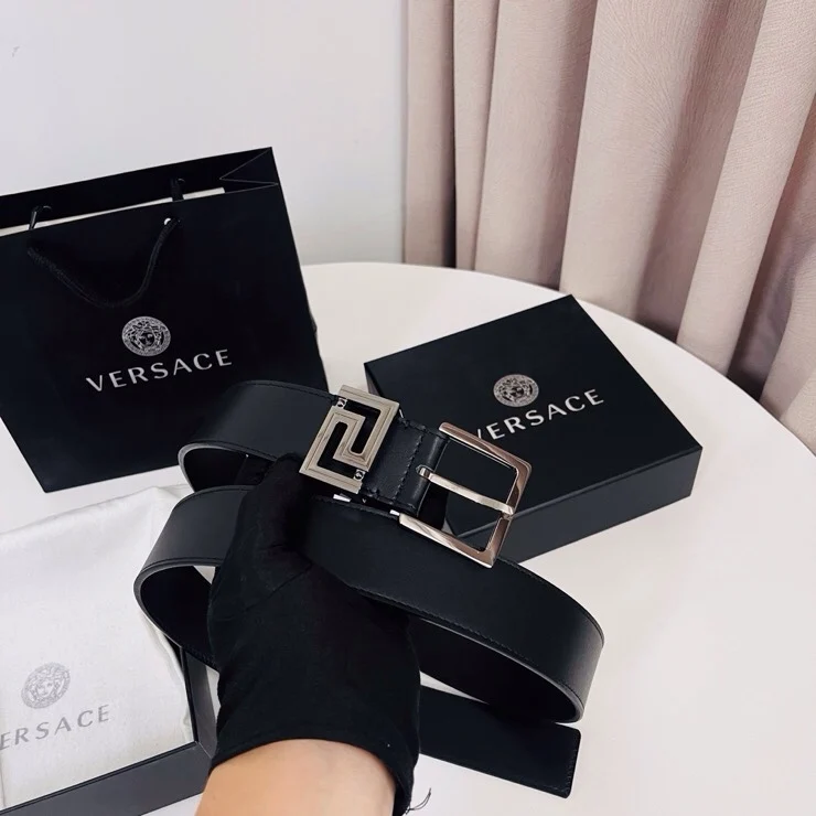 Versace New top layer cowhide belt