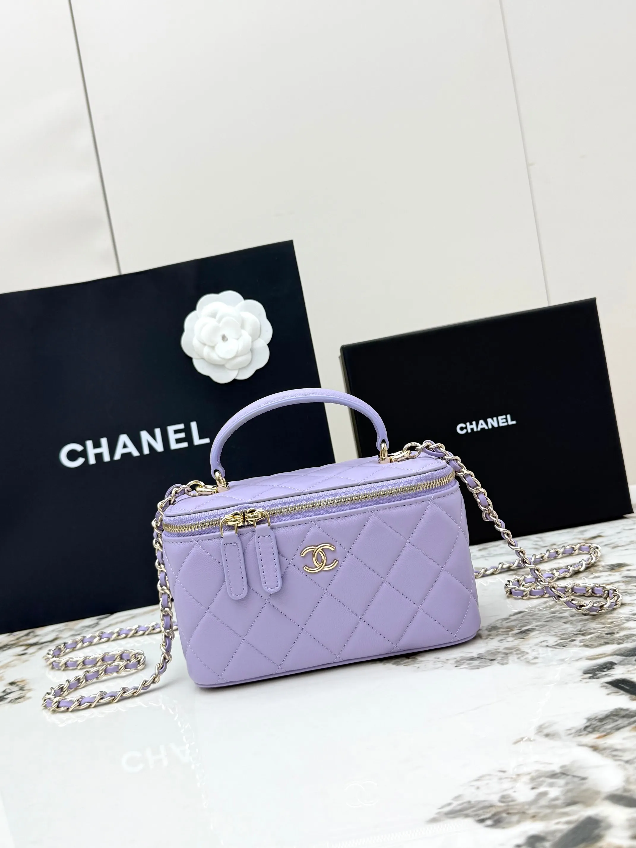 Chanel AP2199 Chain Makeup Bag Women s Crossbody Bag