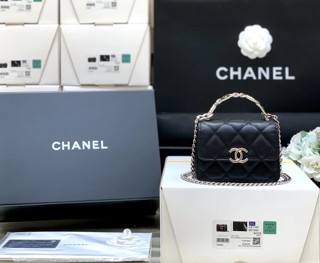 Chanel AP2758 Enamel Handle Small Crossbody Bag Women s Shoulder Bag Chanel AP2758 Enamel Handle Small Crossbody Bag Women s Shoulder Bag
