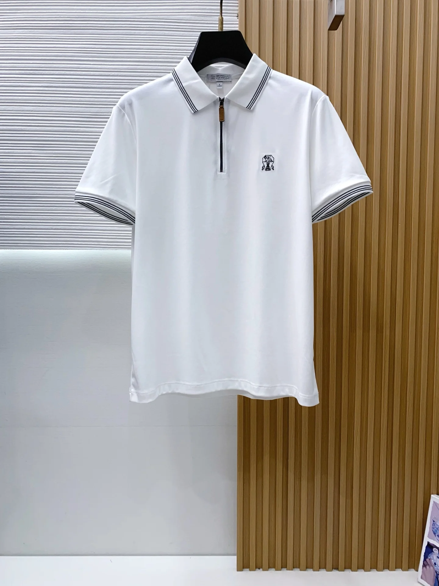 Brunello Cucinelli Spring and summer new silk cotton polo with collar for business.