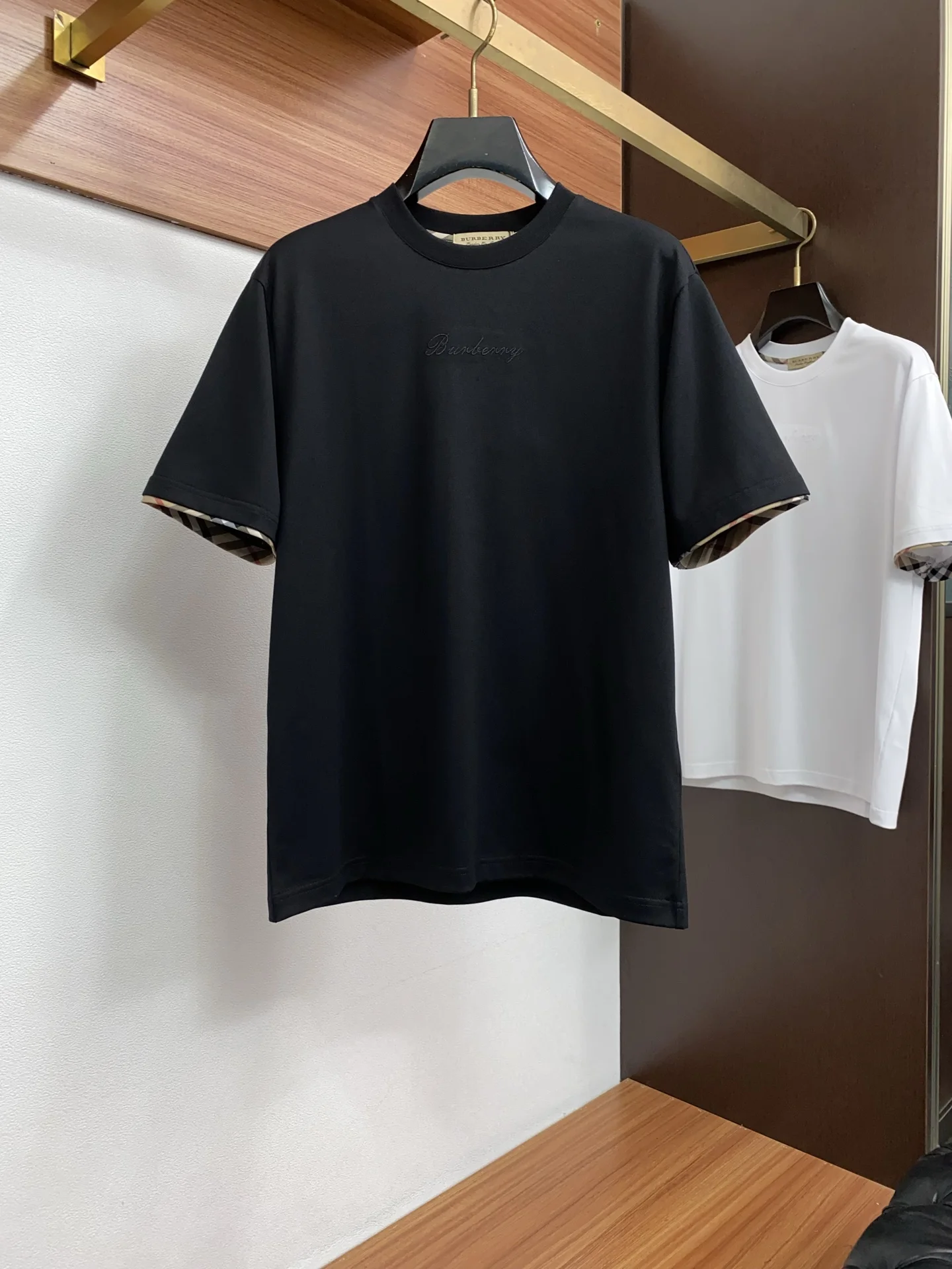 Burberry 100% Cotton Loose Fit Round Neck Men s Short Sleeve T-Shirt