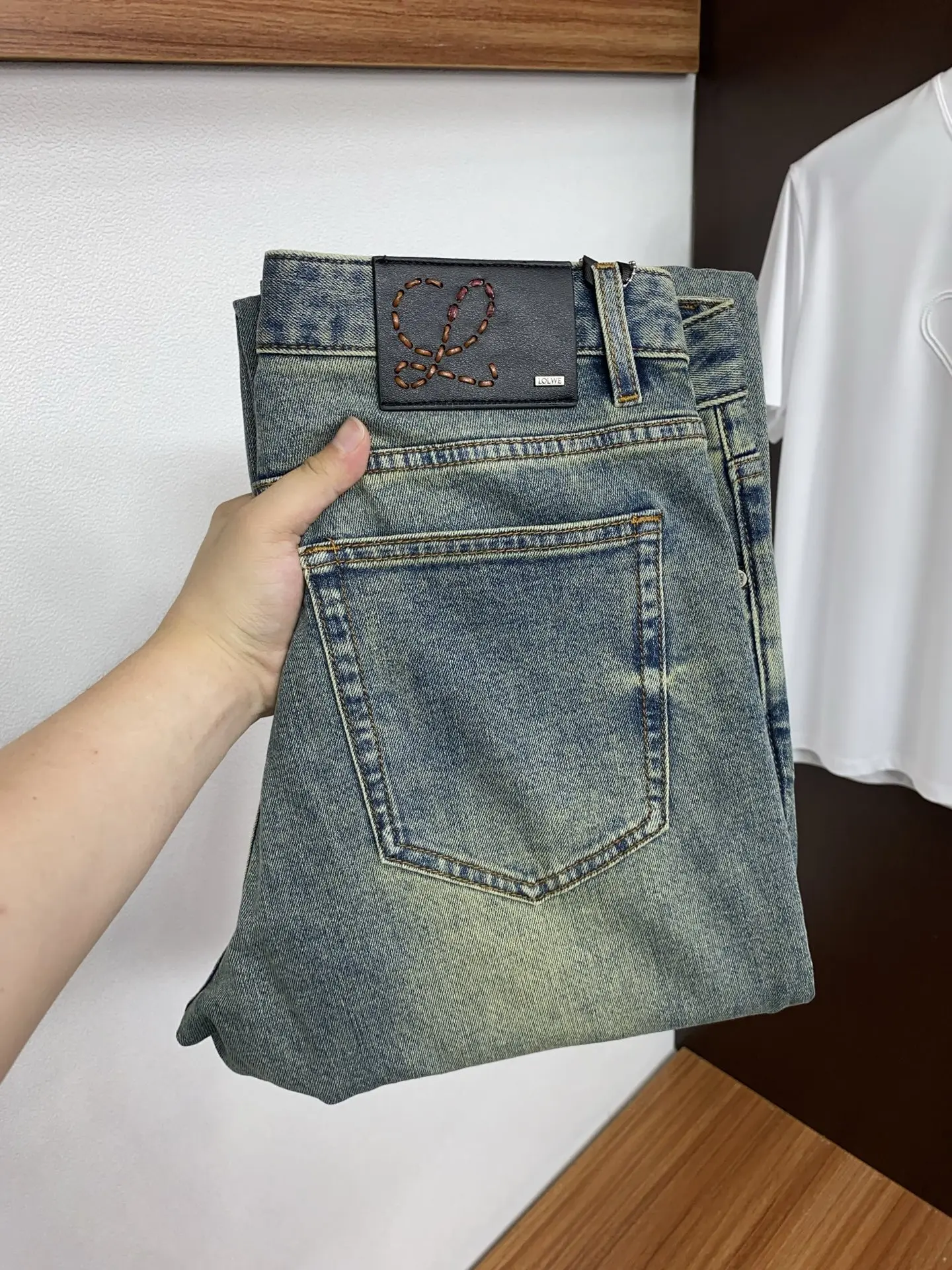 Loewe Early spring latest style jeans