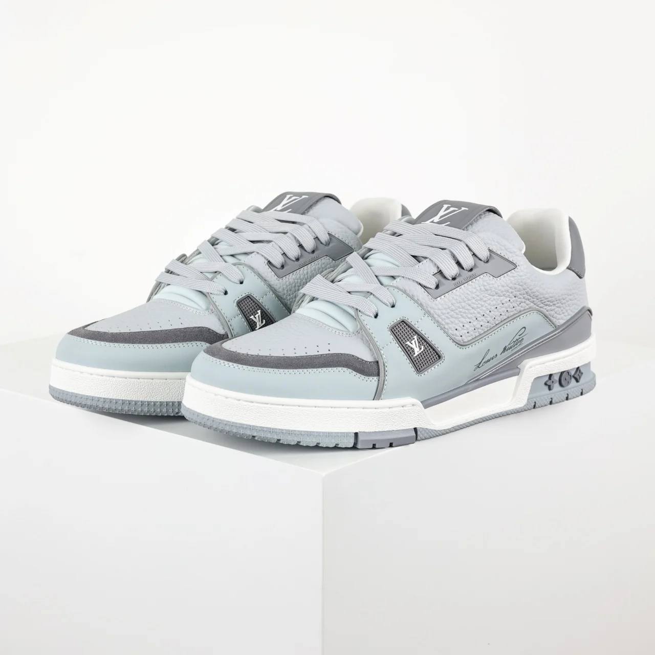 Louis Vuitton Lace-up fashion casual shoes