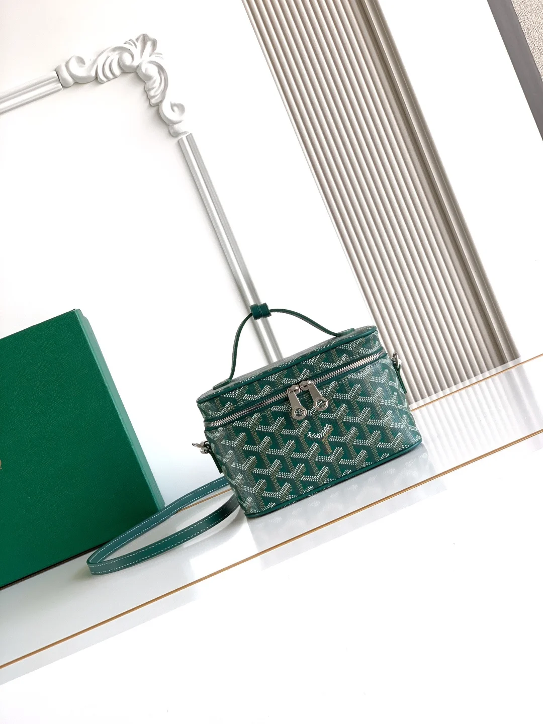 Goyard 020251 Mini Makeup Bag Women s Crossbody Bag