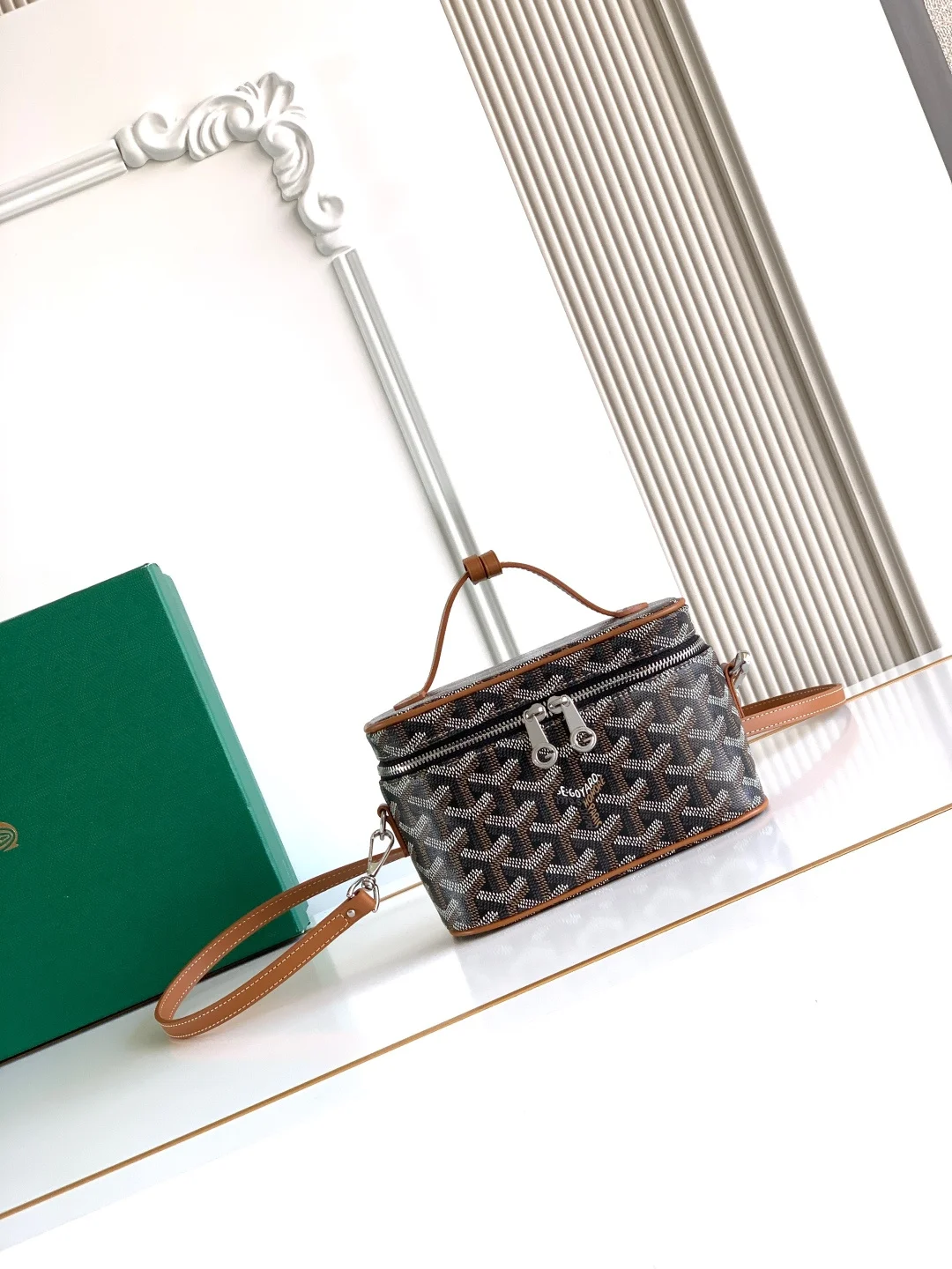 Goyard 020251 Mini Makeup Bag Women s Crossbody Bag