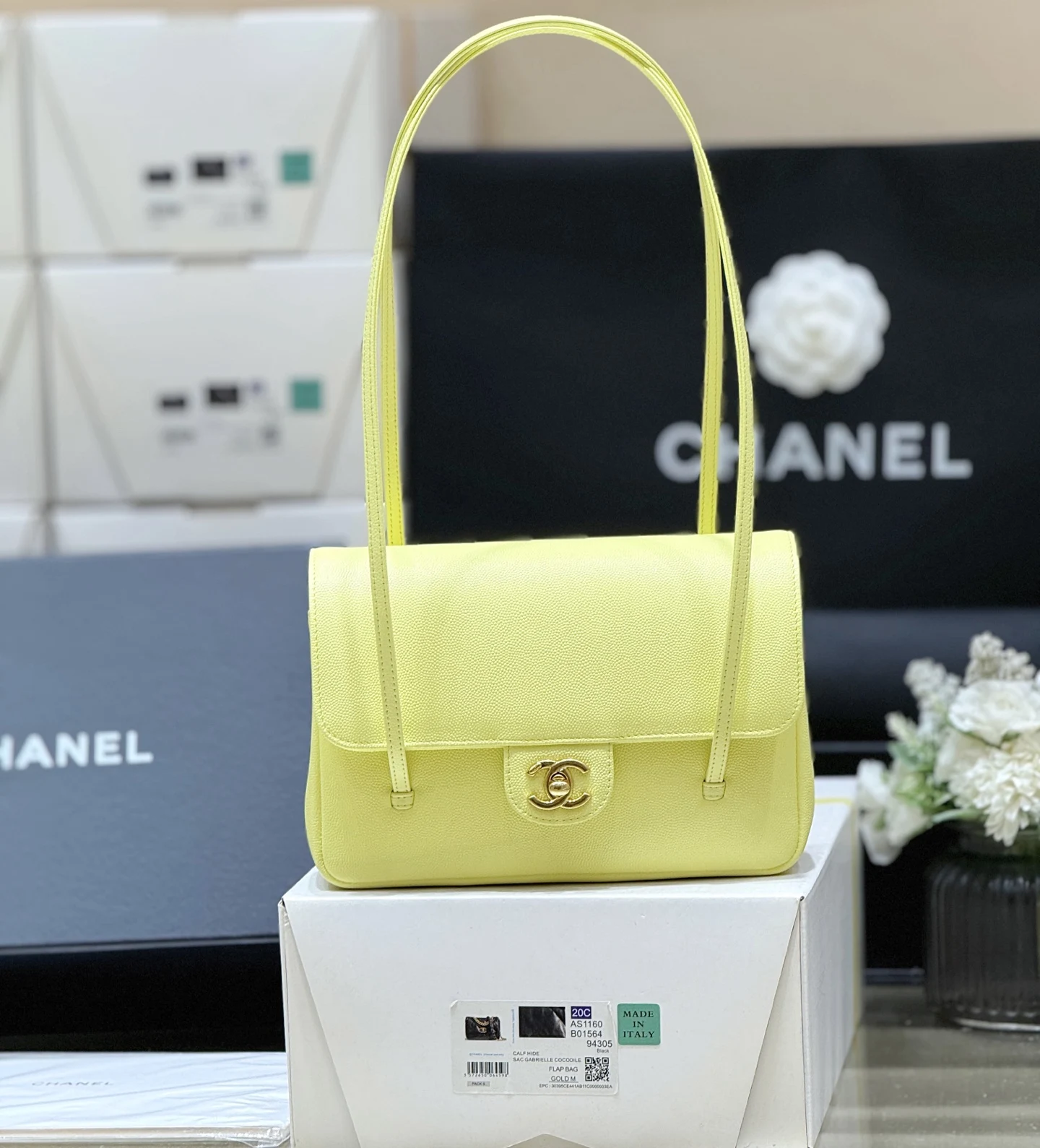 Chanel AS61300 Spring Summer Retro Shoulder Bag Women s Crossbody Bag Chanel AS61300 Spring Summer Retro Shoulder Bag Women s Crossbody Bag