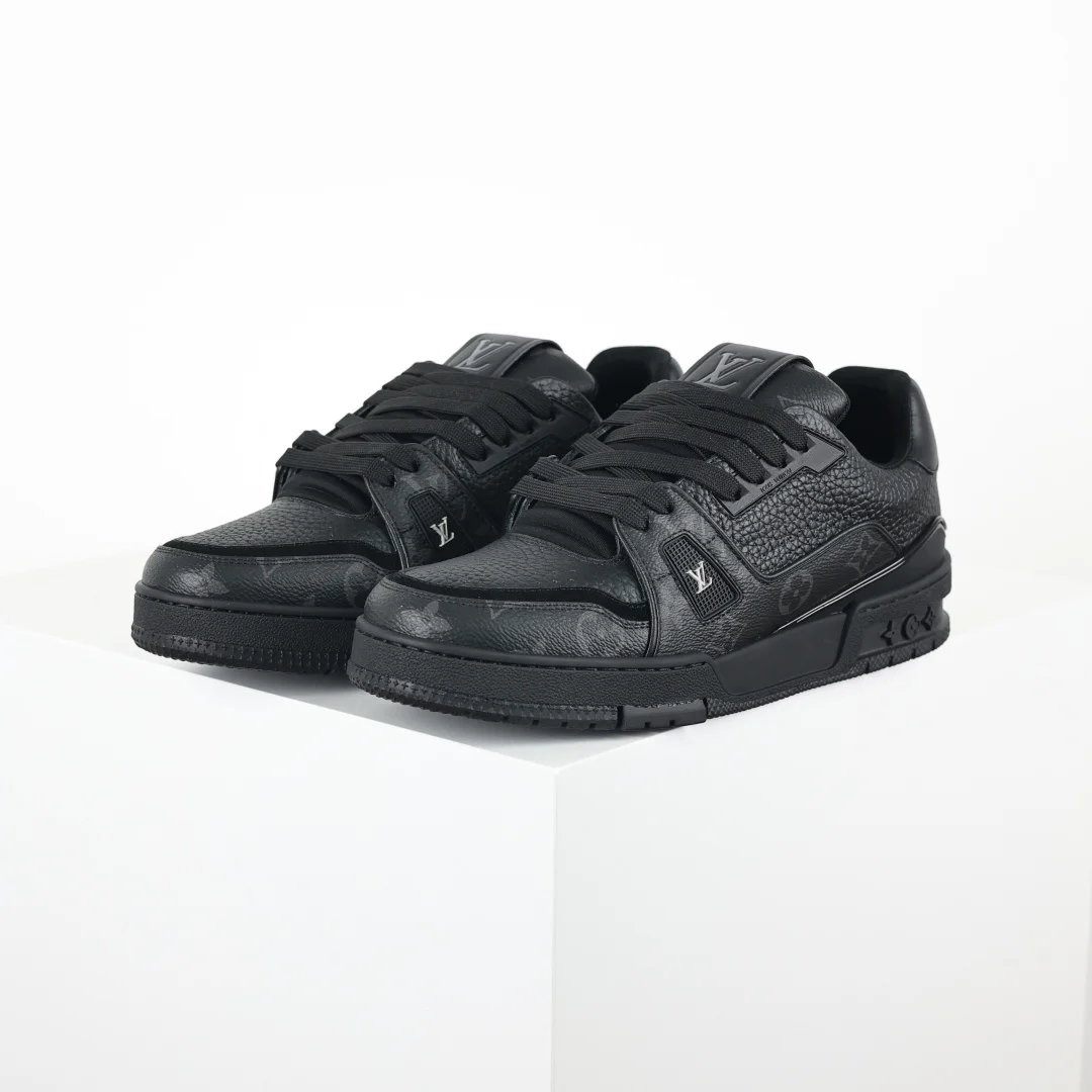 Louis Vuitton Black printed casual shoes