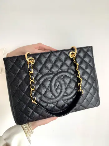 50995 Thick Gold Steel Lock Mommy Bag Women s Shoulder Bag Replica Chanel womens bags