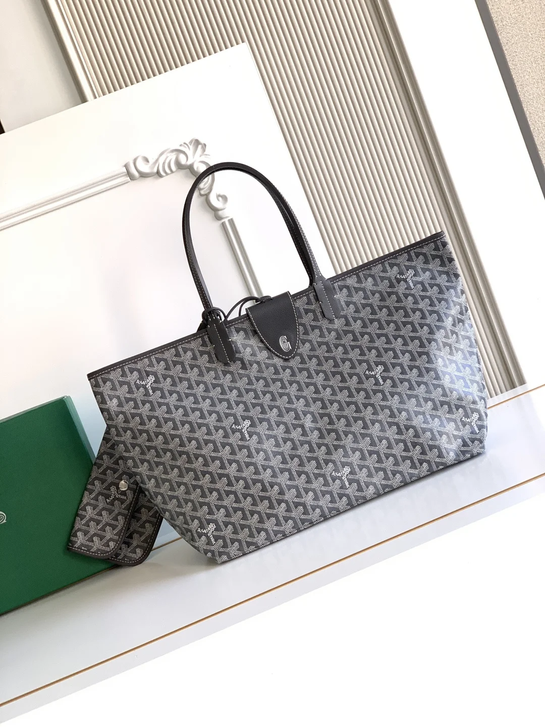 Goyard 6603 Zipper Shopping Bag Women s Shoulder Bag