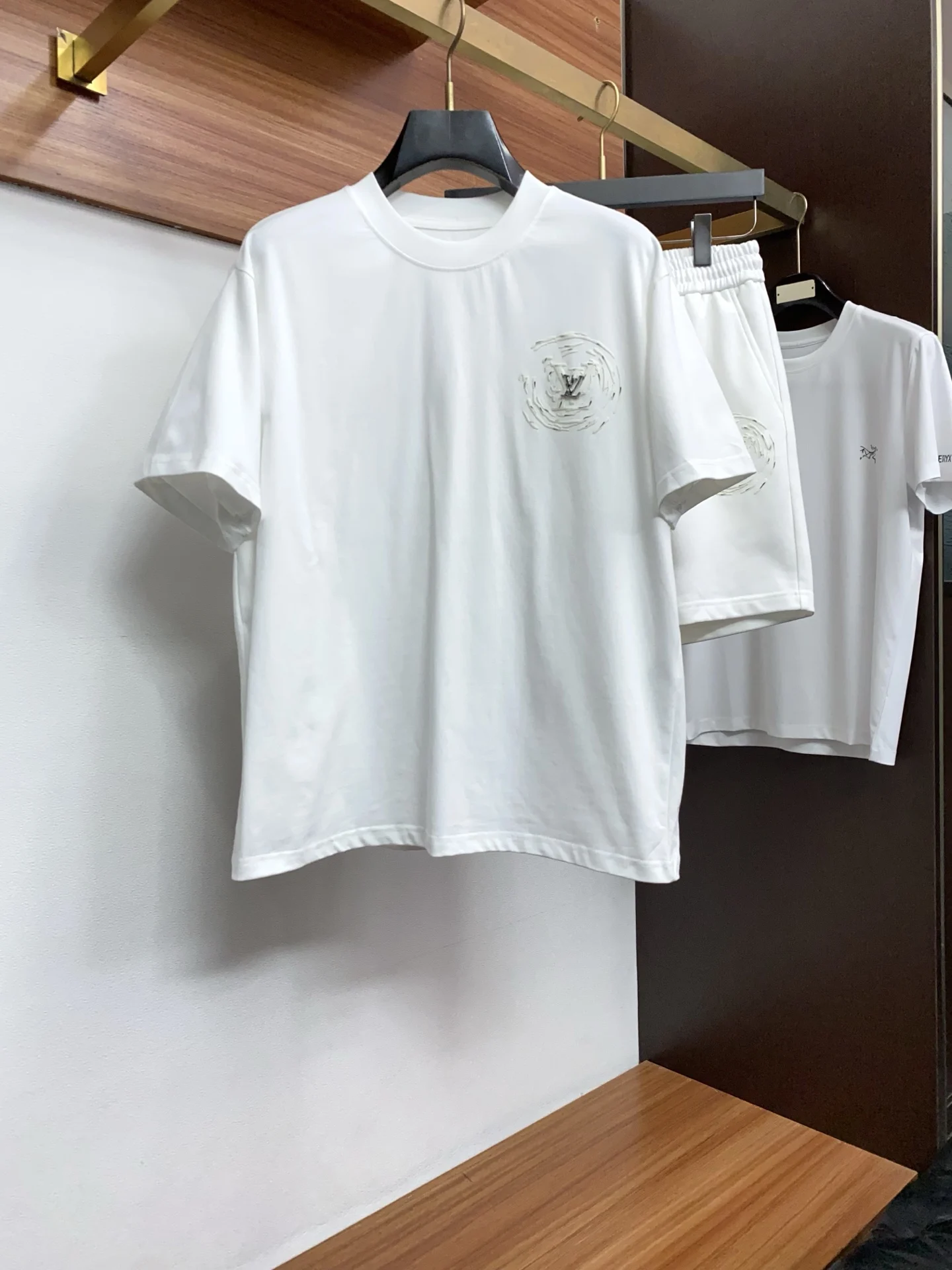 Louis Vuitton Spring and summer new casual shorts set