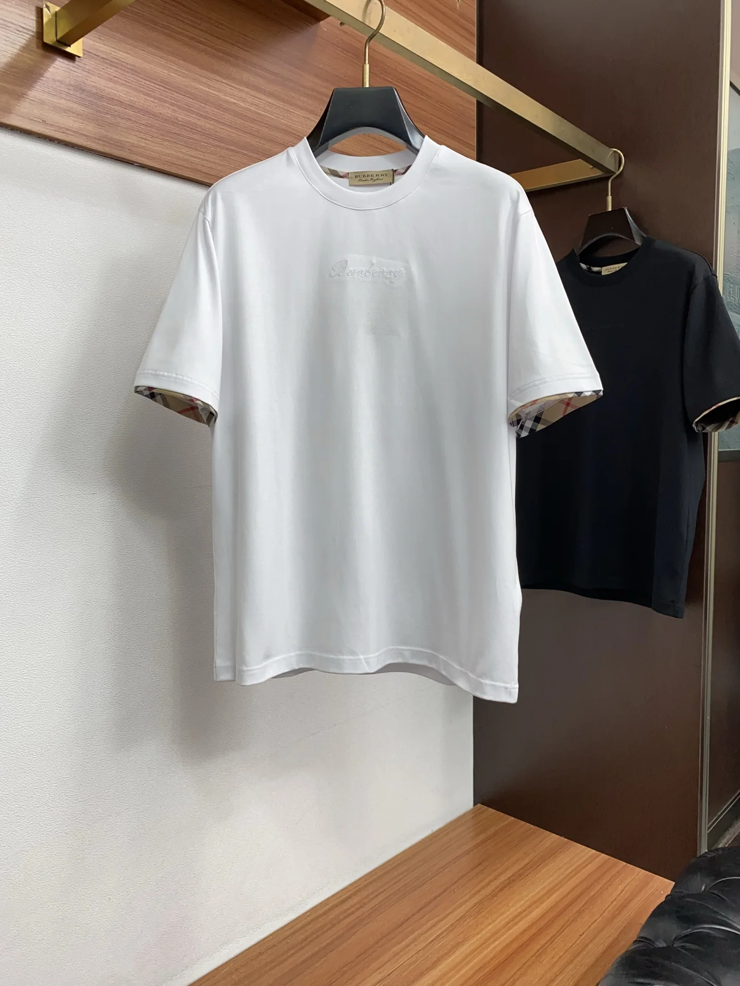 Burberry 100% Cotton Loose Fit Round Neck Men s Short Sleeve T-Shirt