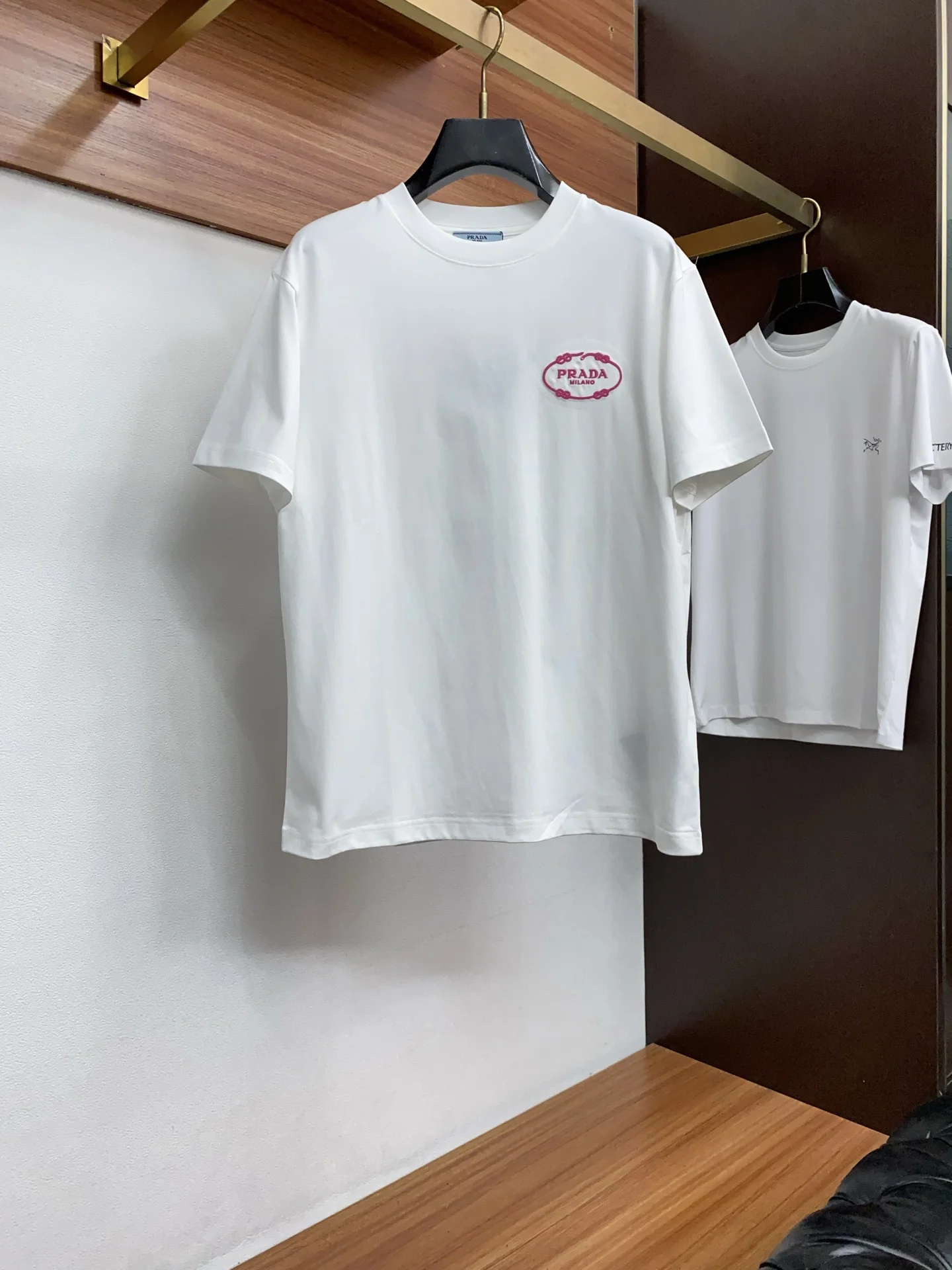 Prada 100% cotton round neck short sleeve