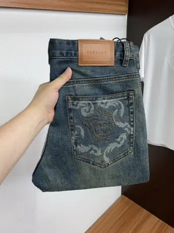 Early spring latest style jeans Replica Versace Jeans