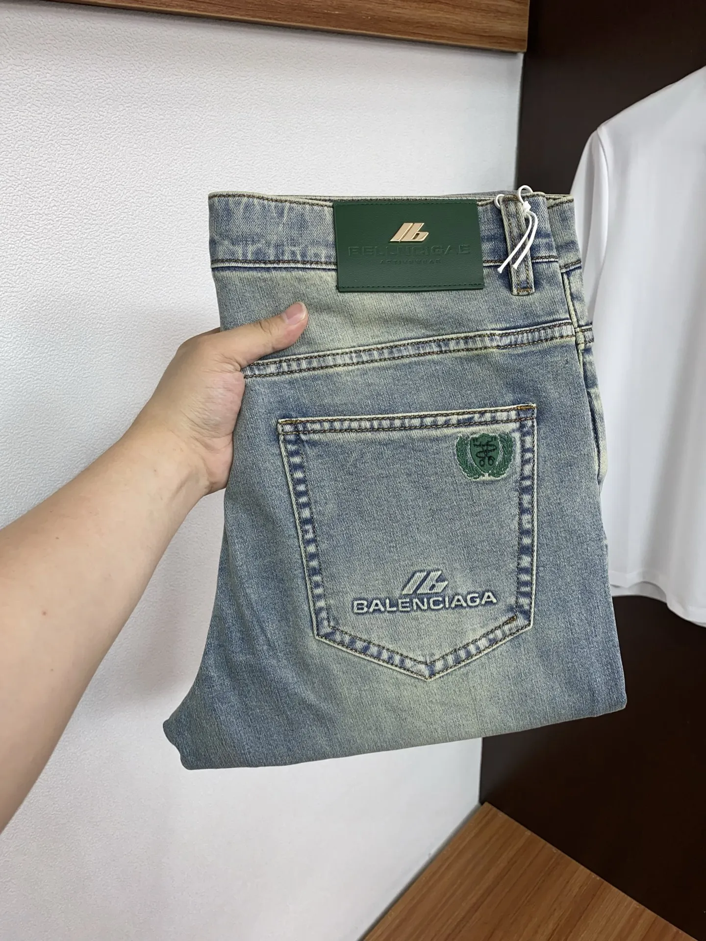 Balenciaga Early spring latest style jeans