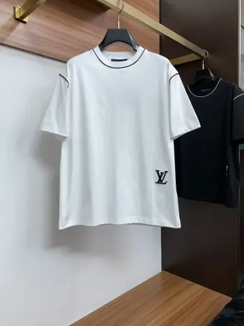 100% Cotton Loose Fit Round Neck Men s Short Sleeve T-Shirt Replica Louis Vuitton Tshirts and Polos