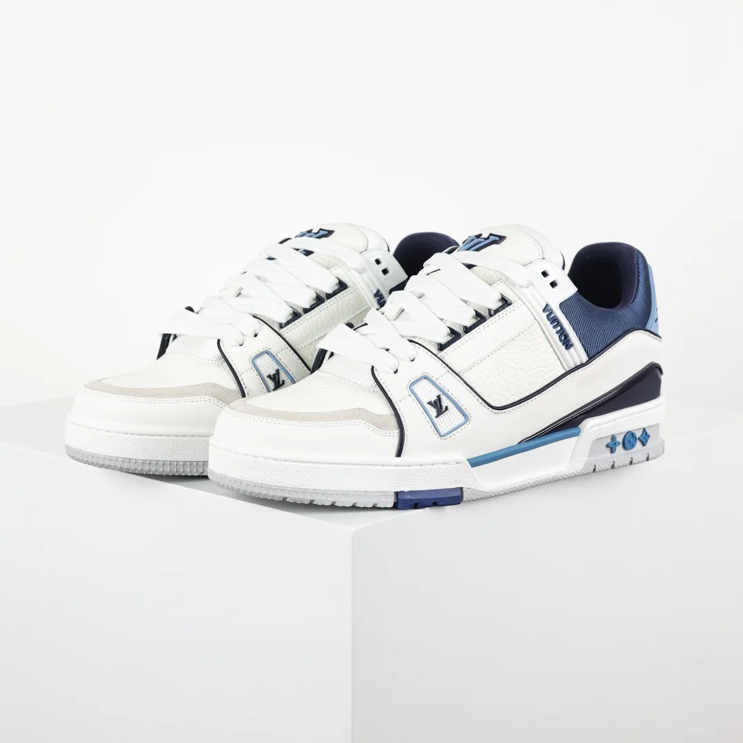 Louis Vuitton Lace-up fashion casual shoes