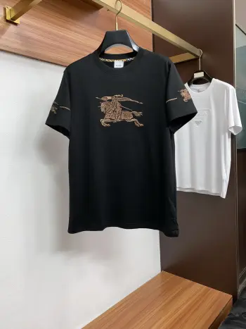 100% Cotton Loose Fit Round Neck Men s Short Sleeve T-Shirt Replica Burberry Tshirts and Polos