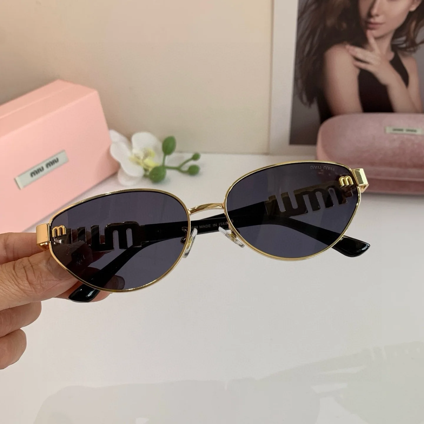 MIU MIU New Cat Eye Frame Sunglasses
