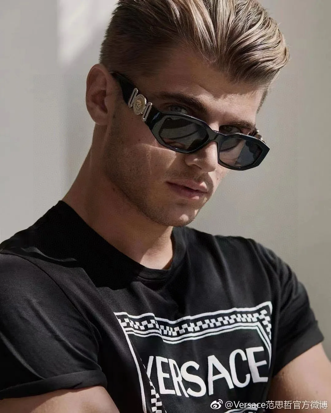 Versace New Metal Frameless Sunglasses for Men and Women Versace New Metal Frameless Sunglasses for Men and Women