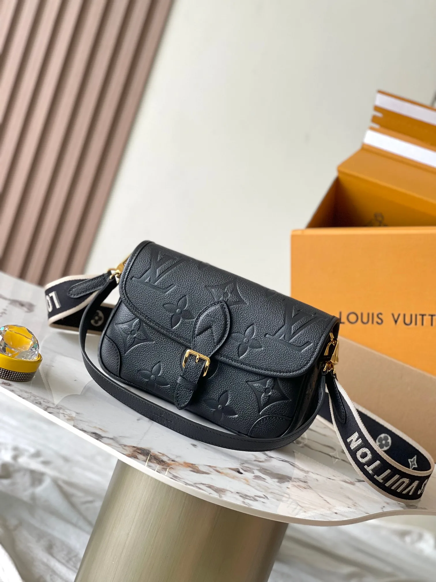 Louis Vuitton M46386 Pattern Handbag Women s Crossbody Bag Louis Vuitton M46386 Pattern Handbag Women s Crossbody Bag