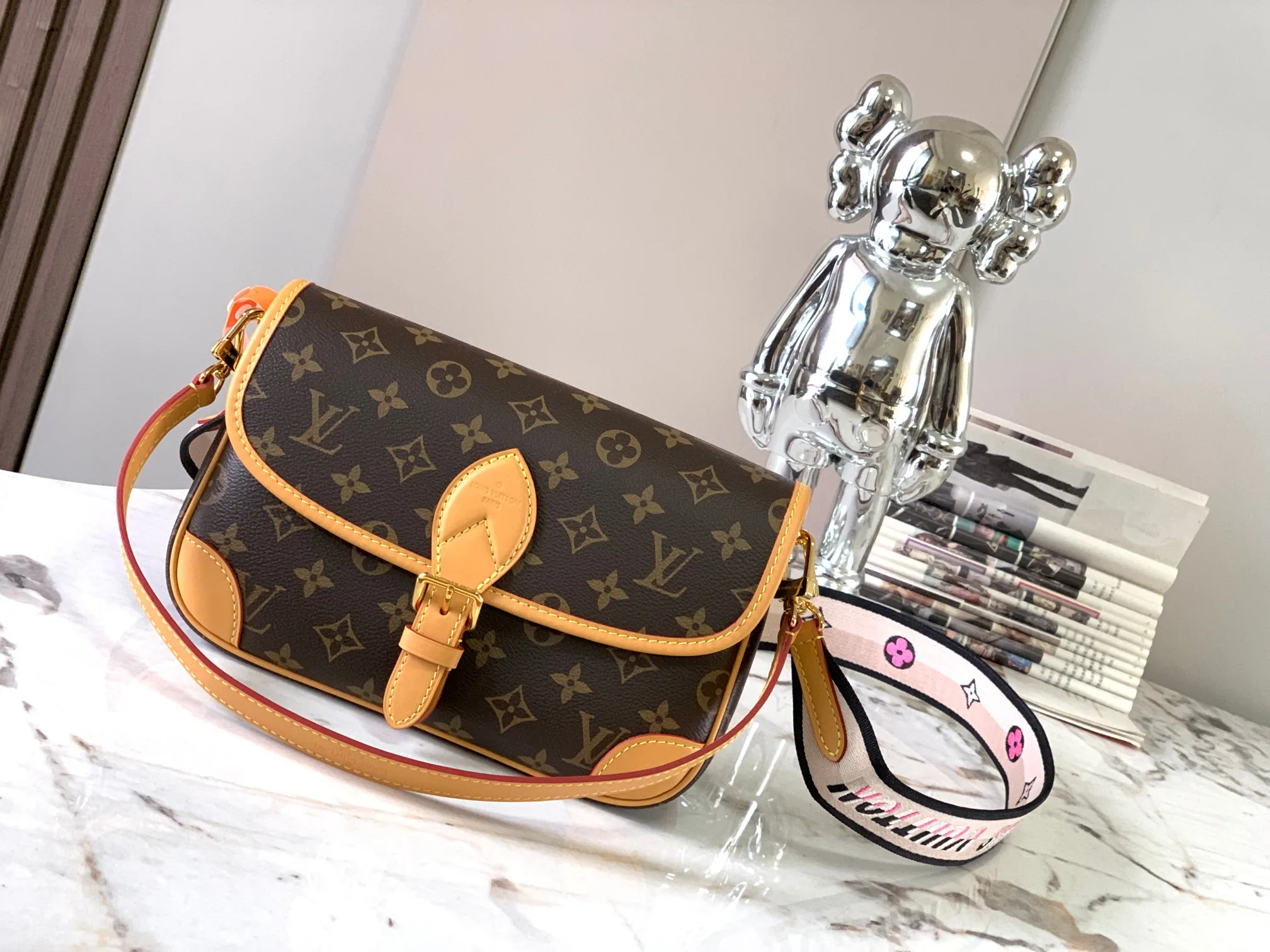 Louis Vuitton M45985 Genuine Leather Handbag Women s Crossbody Bag Louis Vuitton M45985 Genuine Leather Handbag Women s Crossbody Bag