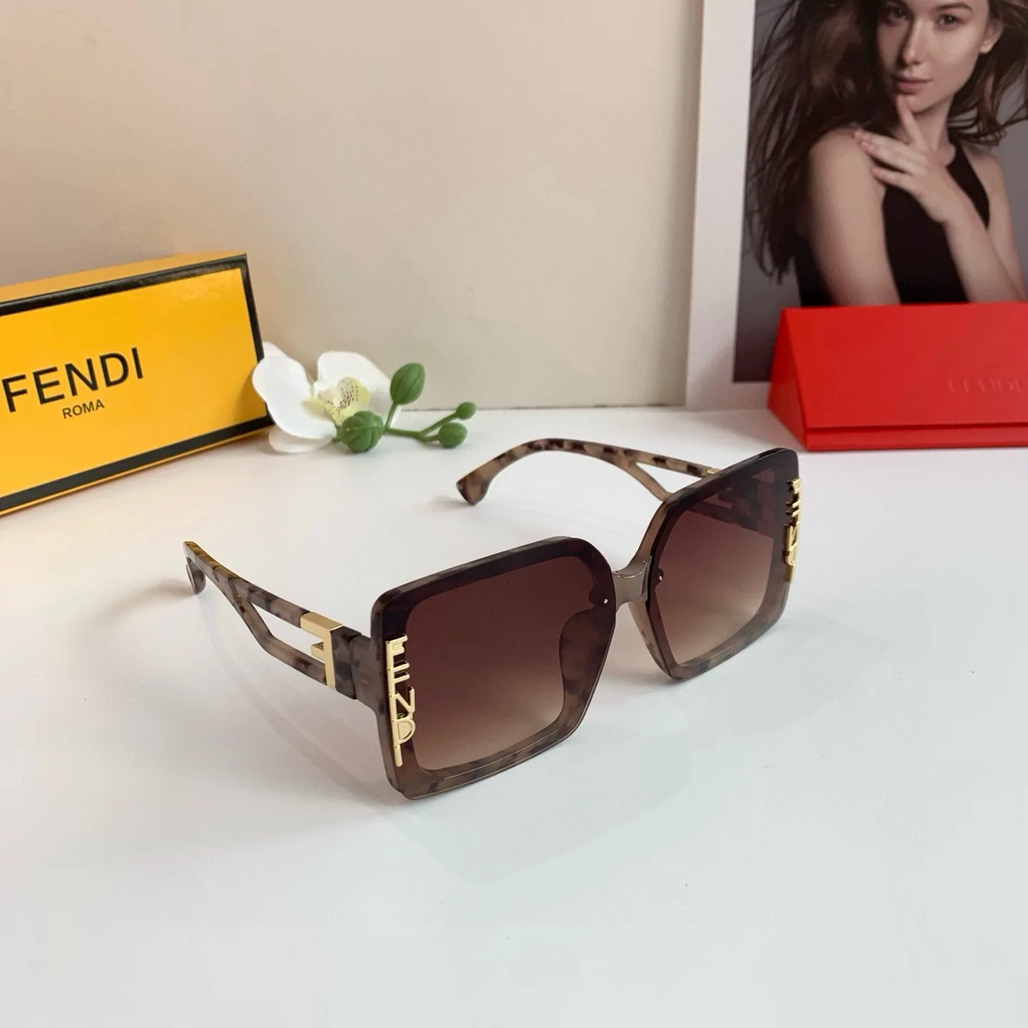 Fendi Men s High-End Metal Sunglasses Fendi Men s High-End Metal Sunglasses