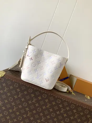 M25673 embossed grain cowhide handbag women s shoulder bag Replica Louis Vuitton womens bags