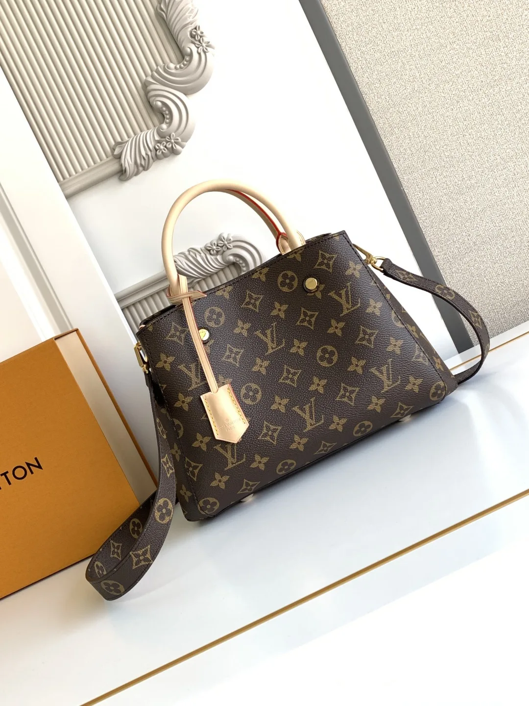Louis Vuitton 00410 Business Casual Handbag Women s Crossbody Bag Louis Vuitton 00410 Business Casual Handbag Women s Crossbody Bag