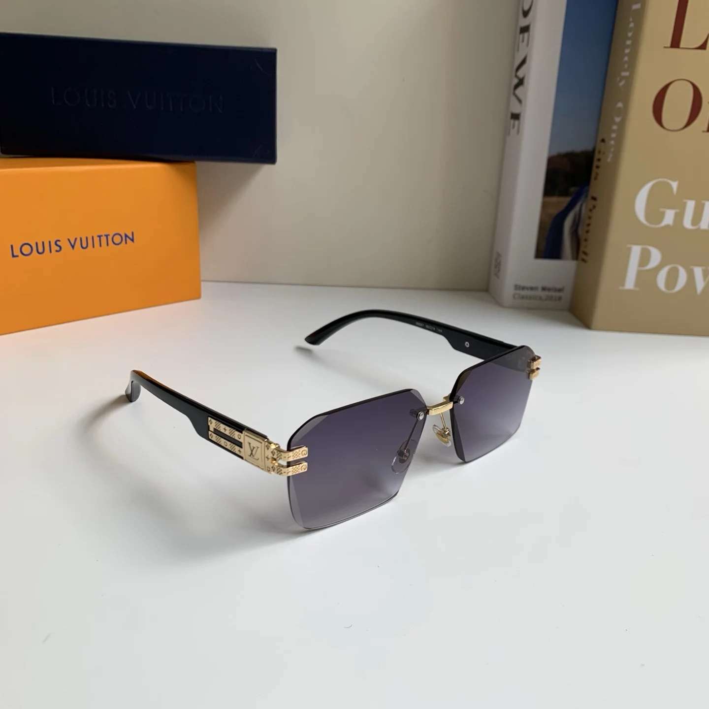 Louis Vuitton New Metal Frameless Sunglasses for Men and Women Louis Vuitton New Metal Frameless Sunglasses for Men and Women