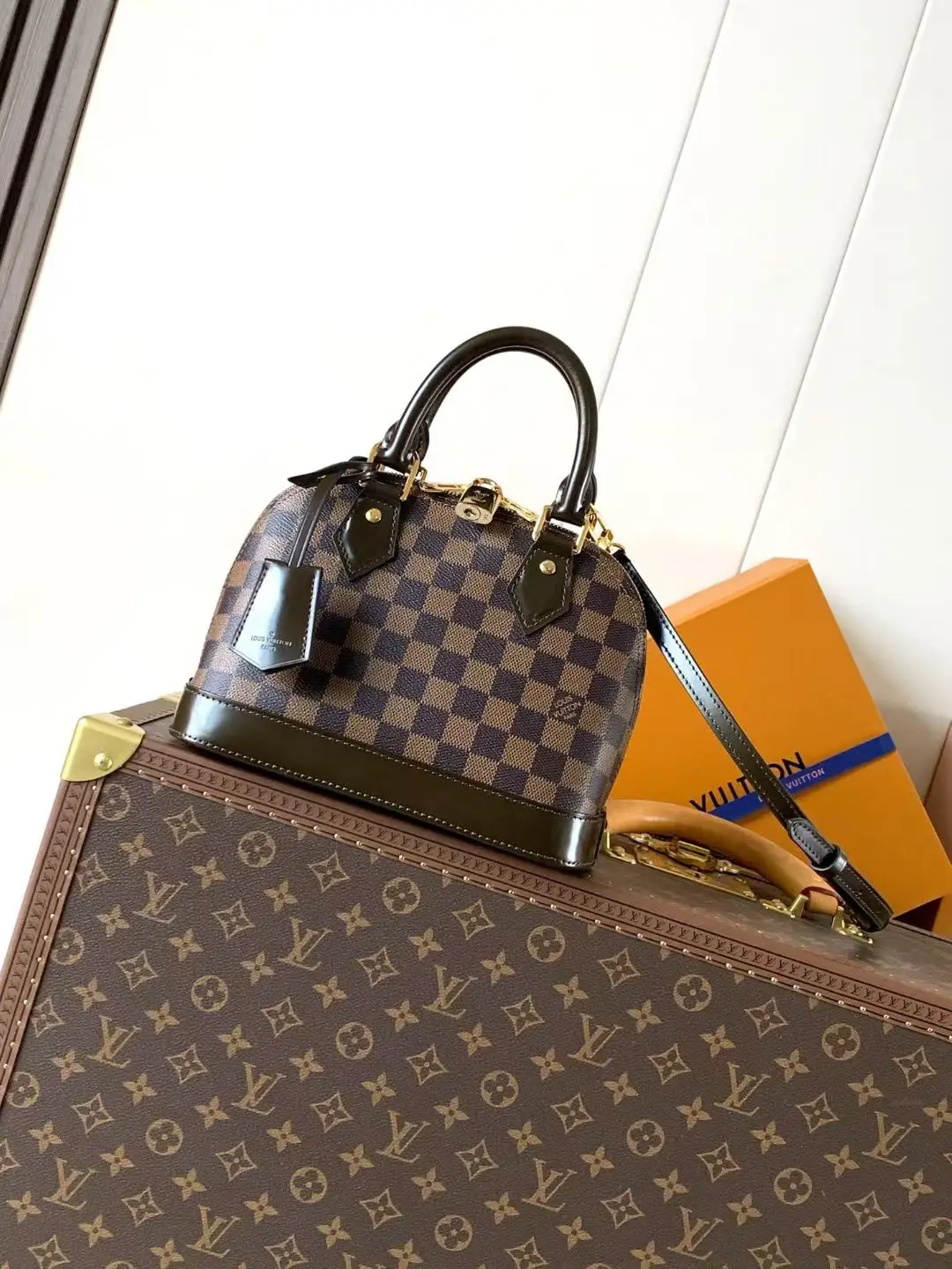 Louis Vuitton M40606 Canvas Handbag Women s Crossbody Bag