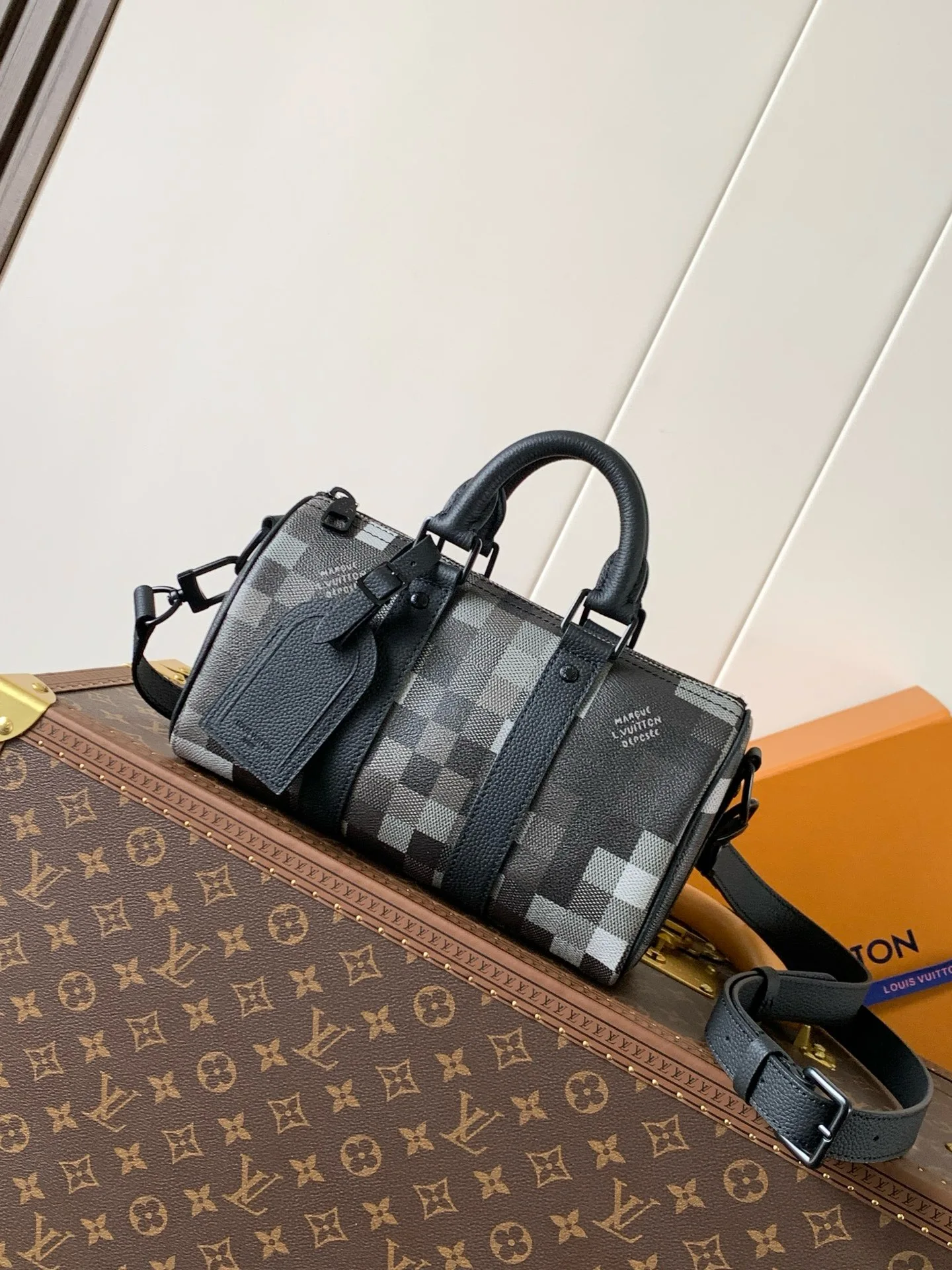 Louis Vuitton M14919 Coated Canvas Handbag Men s Crossbody Bag Louis Vuitton M14919 Coated Canvas Handbag Men s Crossbody Bag