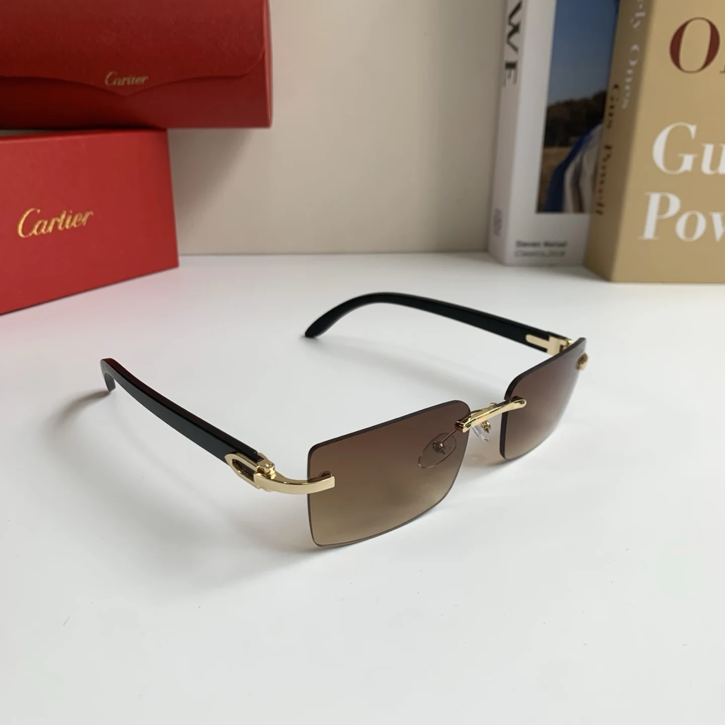 Cartier Korean-style metal frame sunglasses Cartier Korean-style metal frame sunglasses