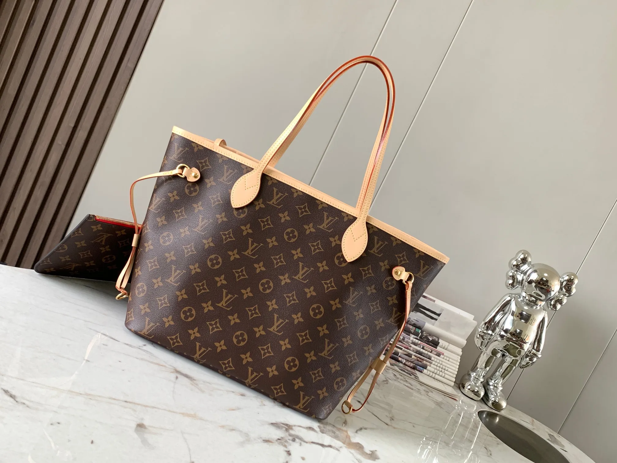 Louis Vuitton M41177 Classic Shopping Bag Women s Shoulder Bag Louis Vuitton M41177 Classic Shopping Bag Women s Shoulder Bag