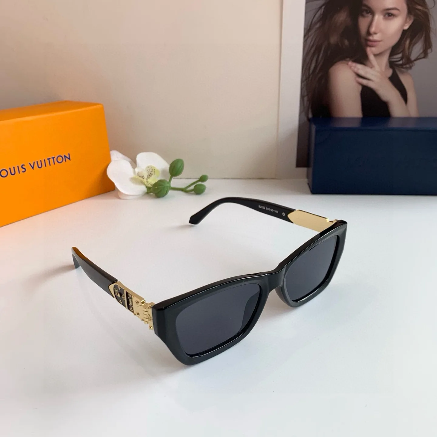 Louis Vuitton Korean-style sunglasses popular among influencers