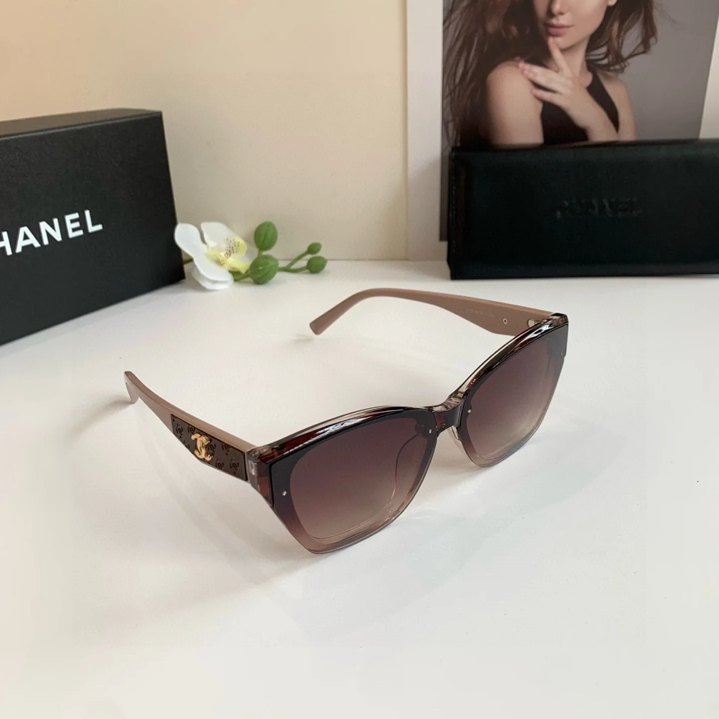 Chanel New Cat Eye Frame Sunglasses Chanel New Cat Eye Frame Sunglasses