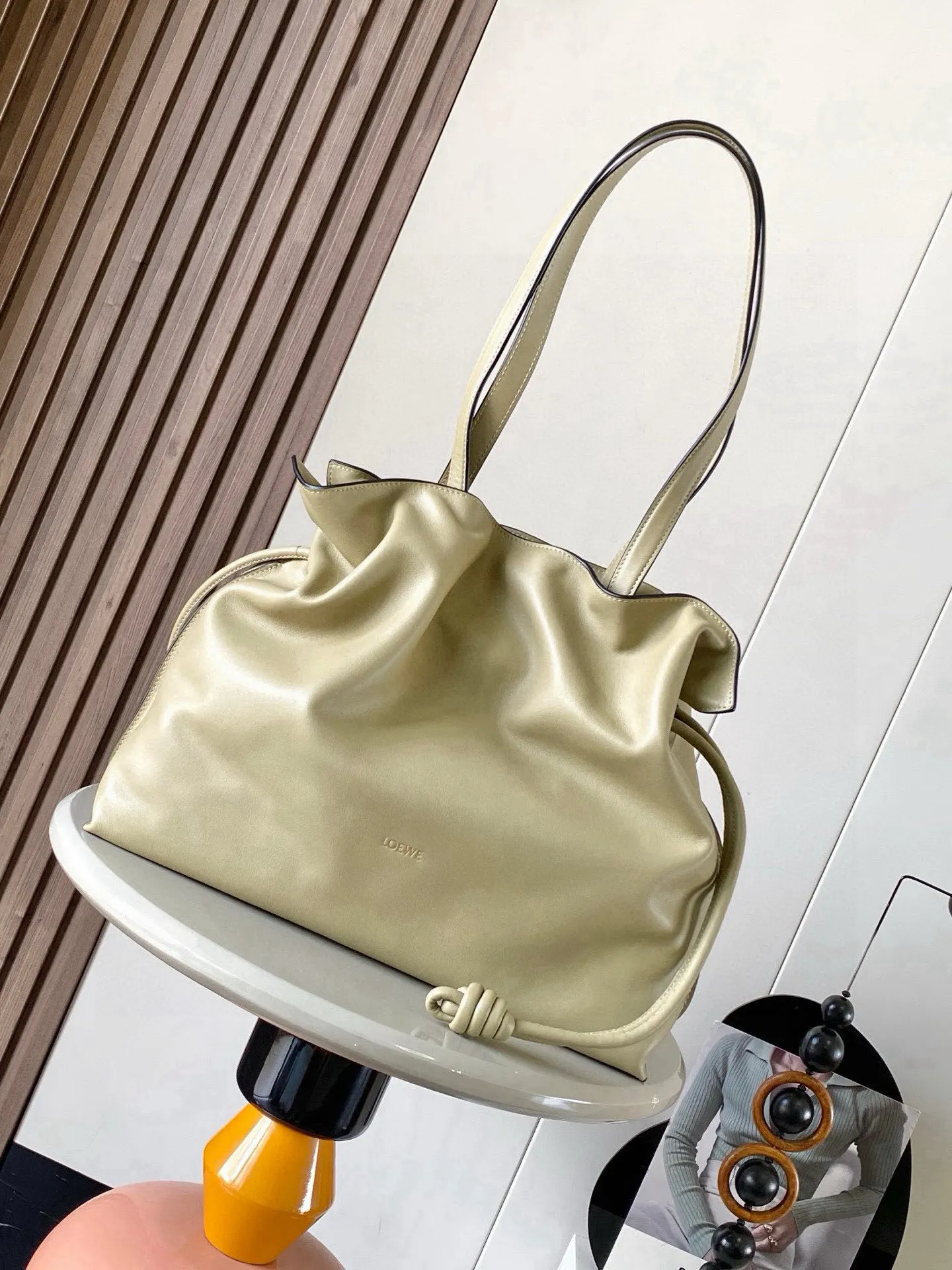 Loewe 9084 Large Napa Cowhide Leather Clutch Bag Women s Shoulder Bag Loewe 9084 Large Napa Cowhide Leather Clutch Bag Women s Shoulder Bag