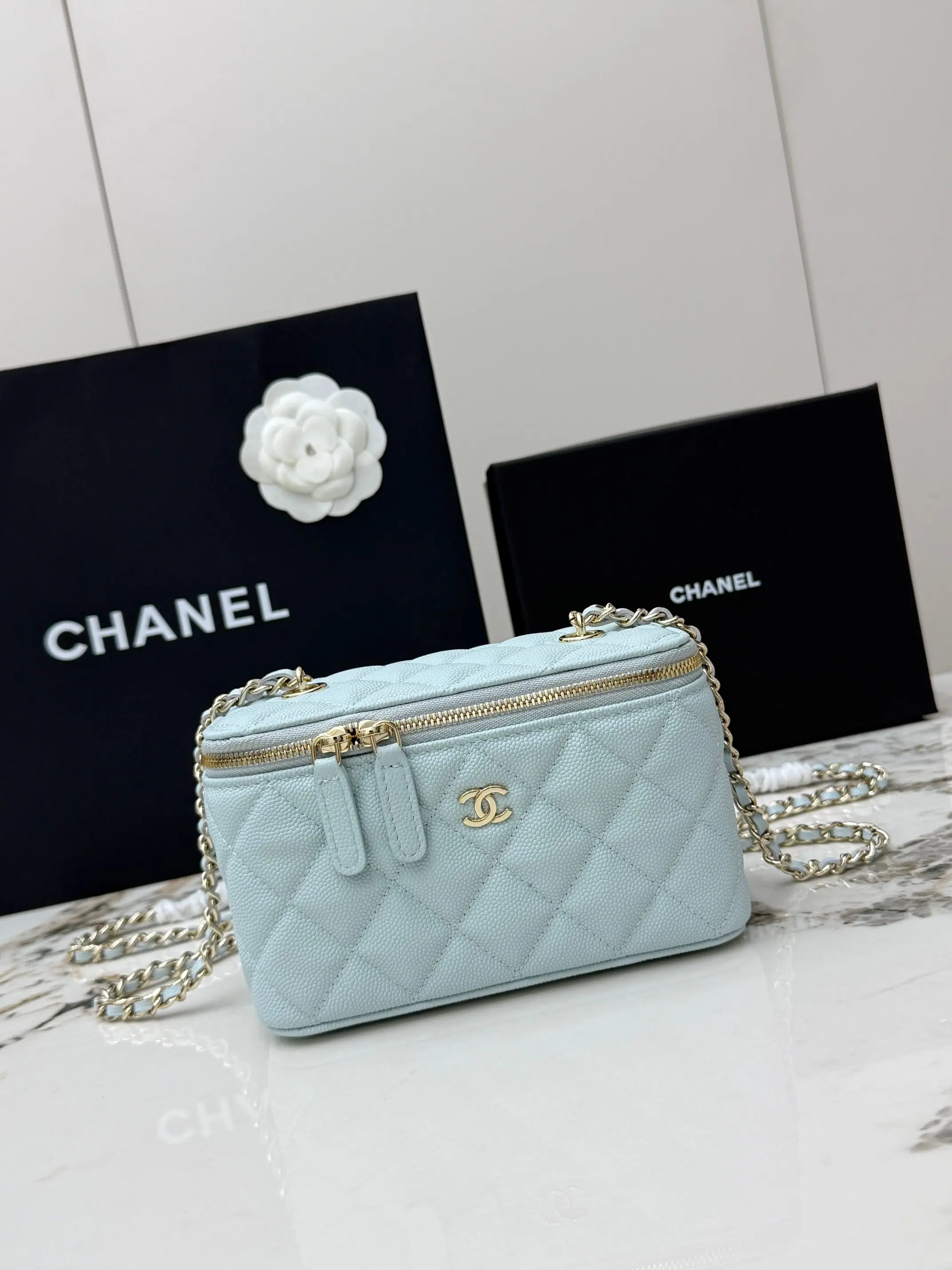 Chanel A1341 Ball Pattern Chain Small Makeup Box Women s Crossbody Bag