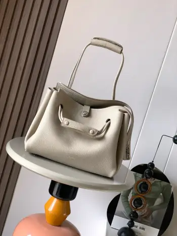9147 Soft Cowhide Leather Handbag Women s Crossbody Bag Replica Loewe womens bags