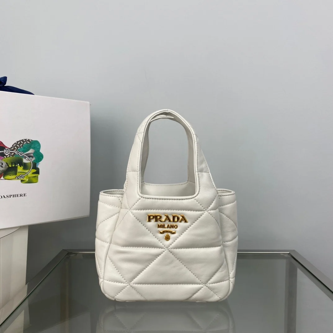 Prada 1BG451 Diamond Mini Vegetable Basket Women s Shoulder Bag Prada 1BG451 Diamond Mini Vegetable Basket Women s Shoulder Bag