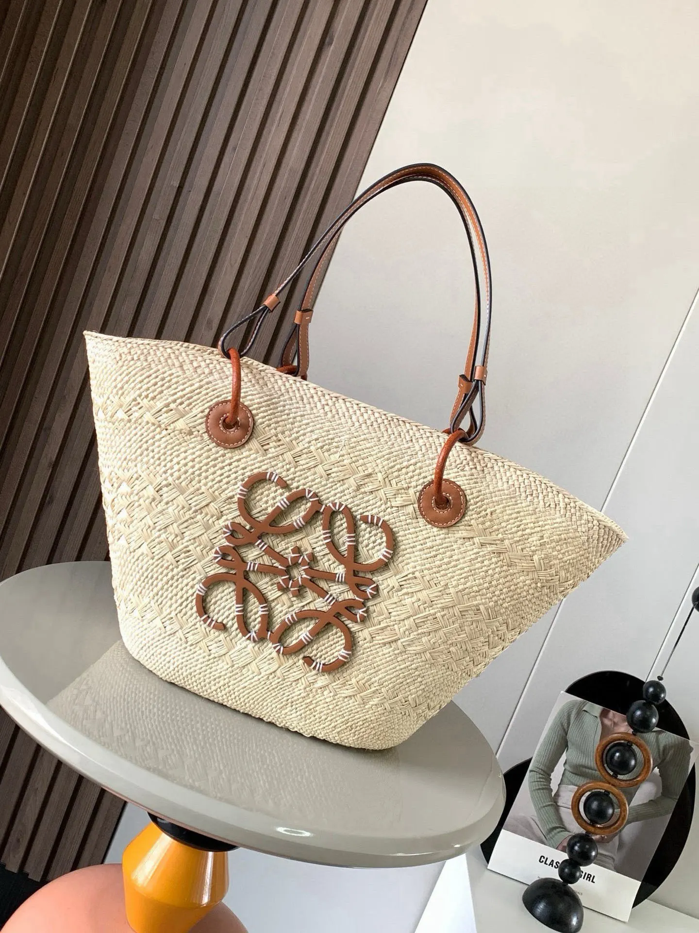 Loewe 8011 Small Iraca Palm Fiber Handbag Women s Shoulder Bag Loewe 8011 Small Iraca Palm Fiber Handbag Women s Shoulder Bag