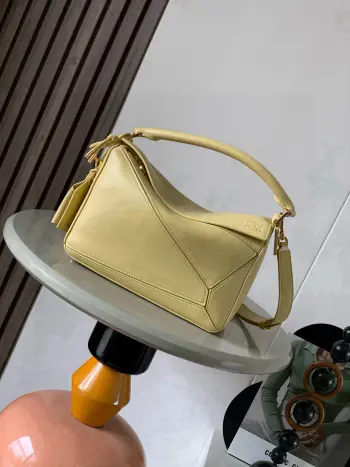 9096 Napa lambskin geometric bag women s crossbody bag Replica Loewe womens bags