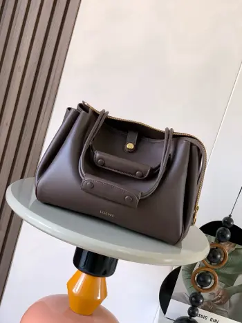 9147 Soft Cowhide Leather Handbag Women s Crossbody Bag Replica Loewe womens bags