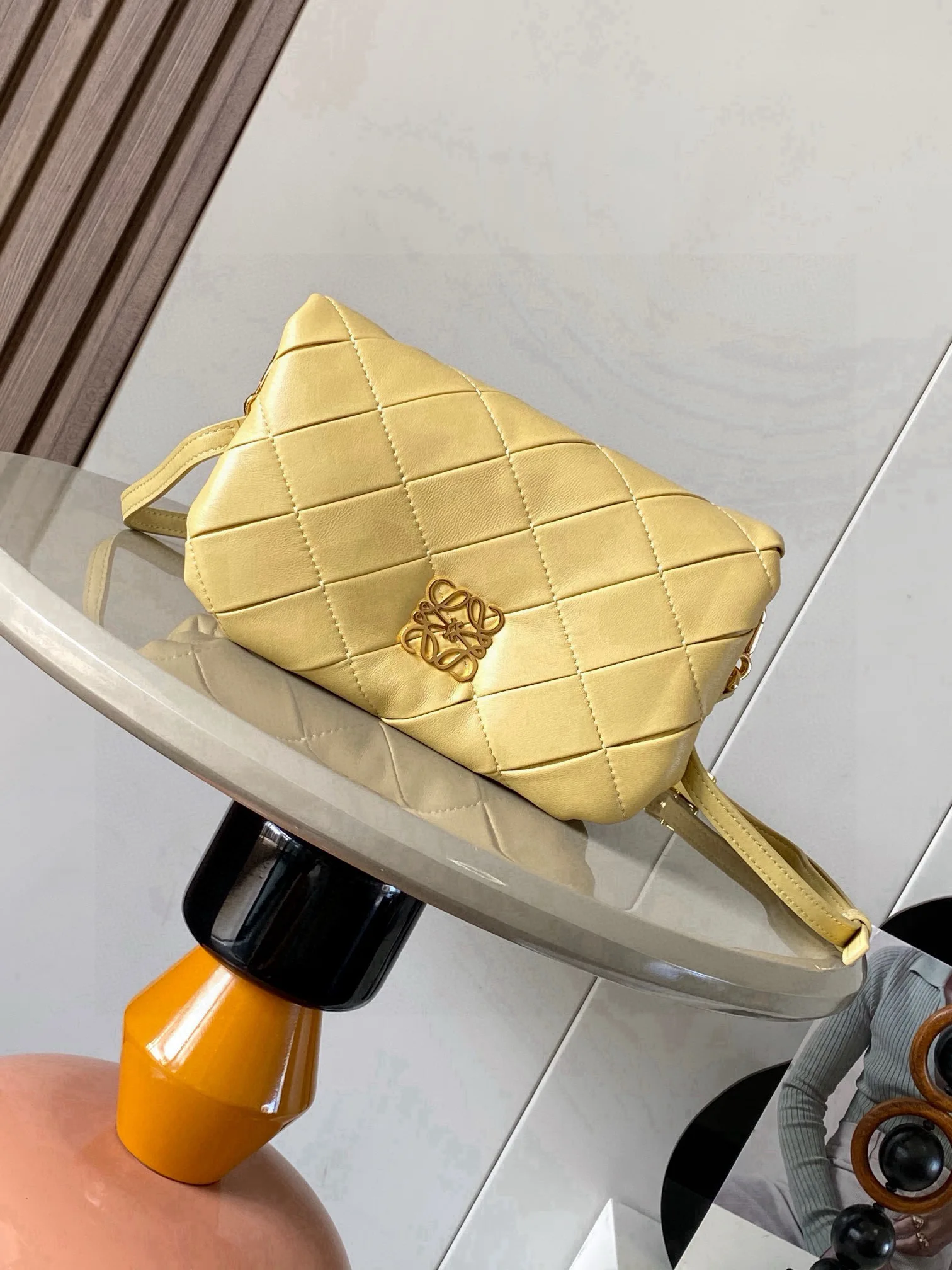 Loewe 9077 Mini Glossy Napa Lambskin Wrinkled Handbag Women s Crossbody Bag Loewe 9077 Mini Glossy Napa Lambskin Wrinkled Handbag Women s Crossbody Bag