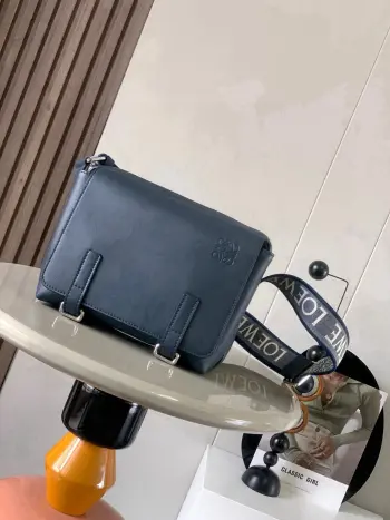 9011 Messenger Bag Classic Messenger Bag Men s Crossbody Bag Replica Loewe mens bags