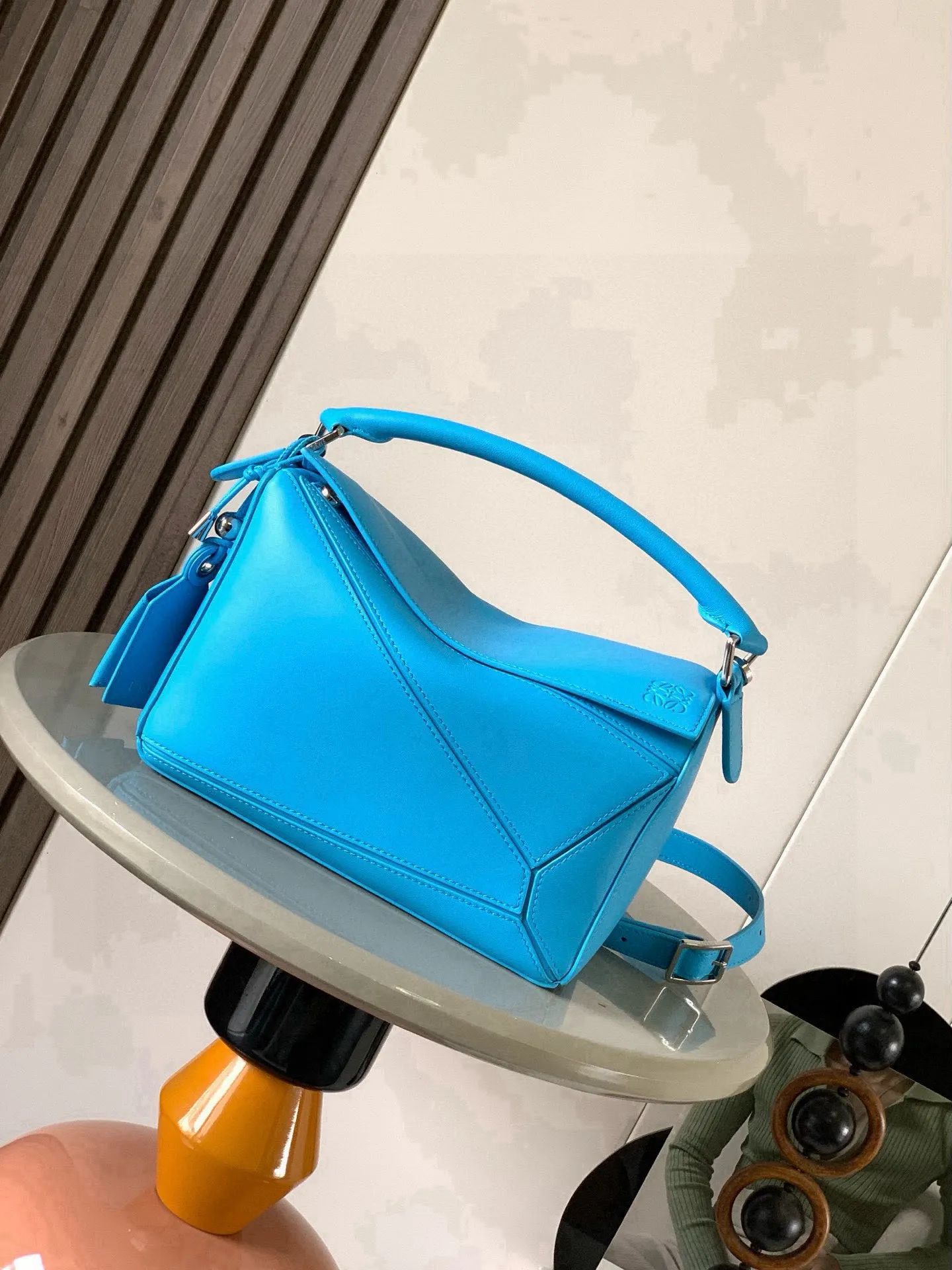 Loewe 9096 Napa lambskin geometric bag women s crossbody bag Loewe 9096 Napa lambskin geometric bag women s crossbody bag